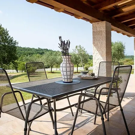 House Ivanka For 5 Persons With Pool Contry Side Of Rovinj Holiday home *