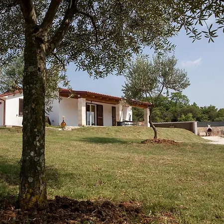 House Ivanka For 5 Persons With Pool Contry Side Of Rovinj